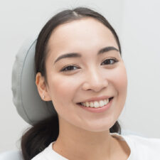 How Does Professional Teeth Whitening Work?